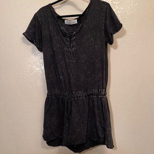 Vintage Havana black/grey short sleeve romper